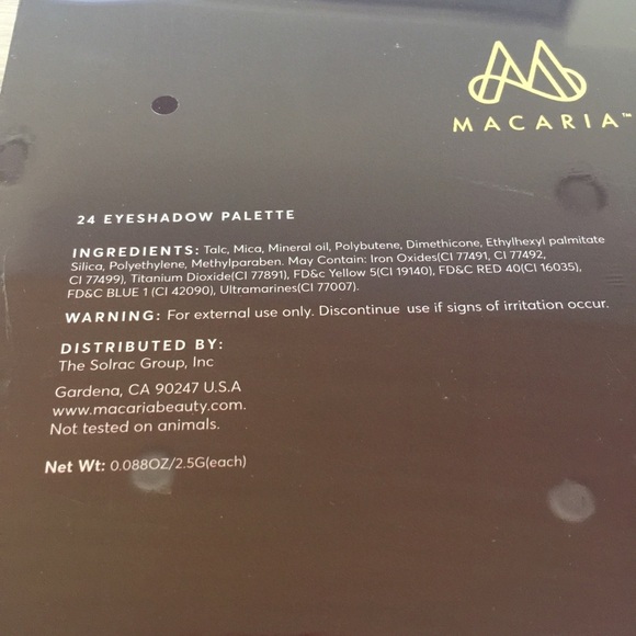 24-Shade Eyeshadow Palette - Picture 10 of 10